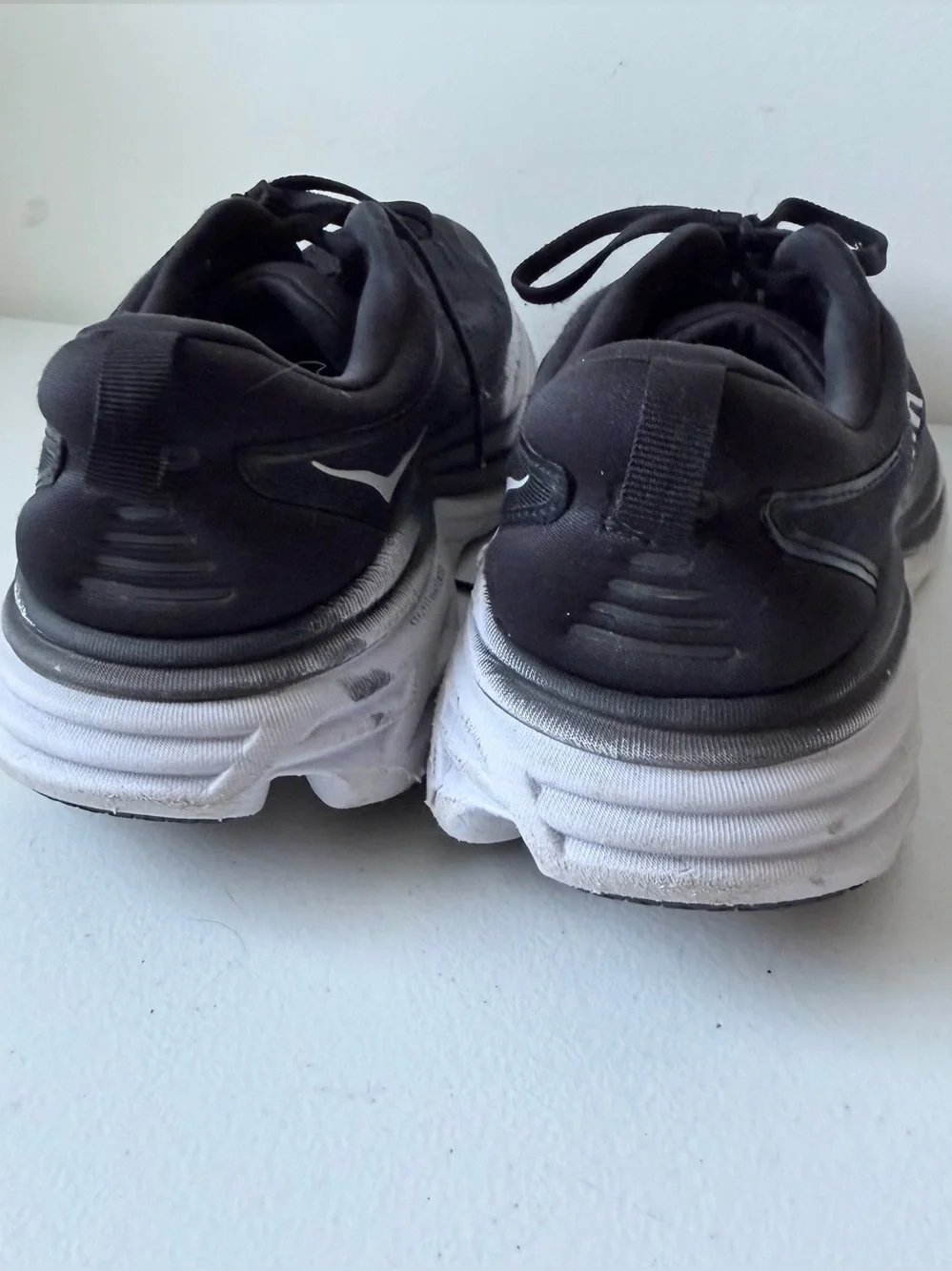 Hoka One One Bondi 8 Womens 10.5D Wide Black White Shoes 1127954 BWHT